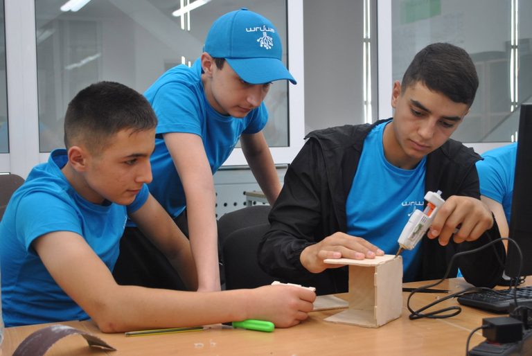 Inside the Makerspaces, photo 11